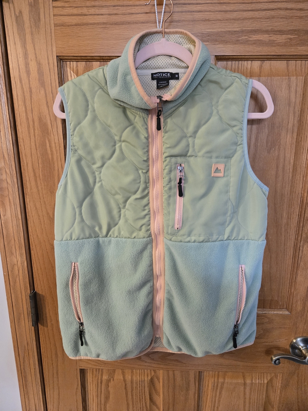 Notice The Reckless Mint Green Womens Fleece Vest Size Medium